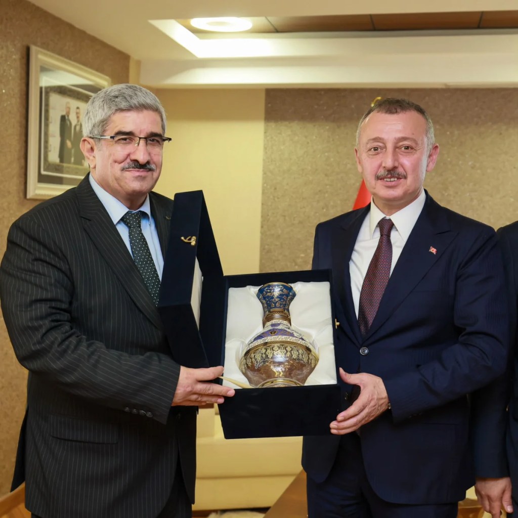 KOTO yönetiminden Tahir Büyükakın'a ziyaret