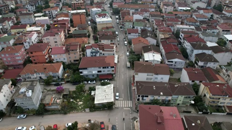 Mevlana Caddesi baştan aşağı yenilendi