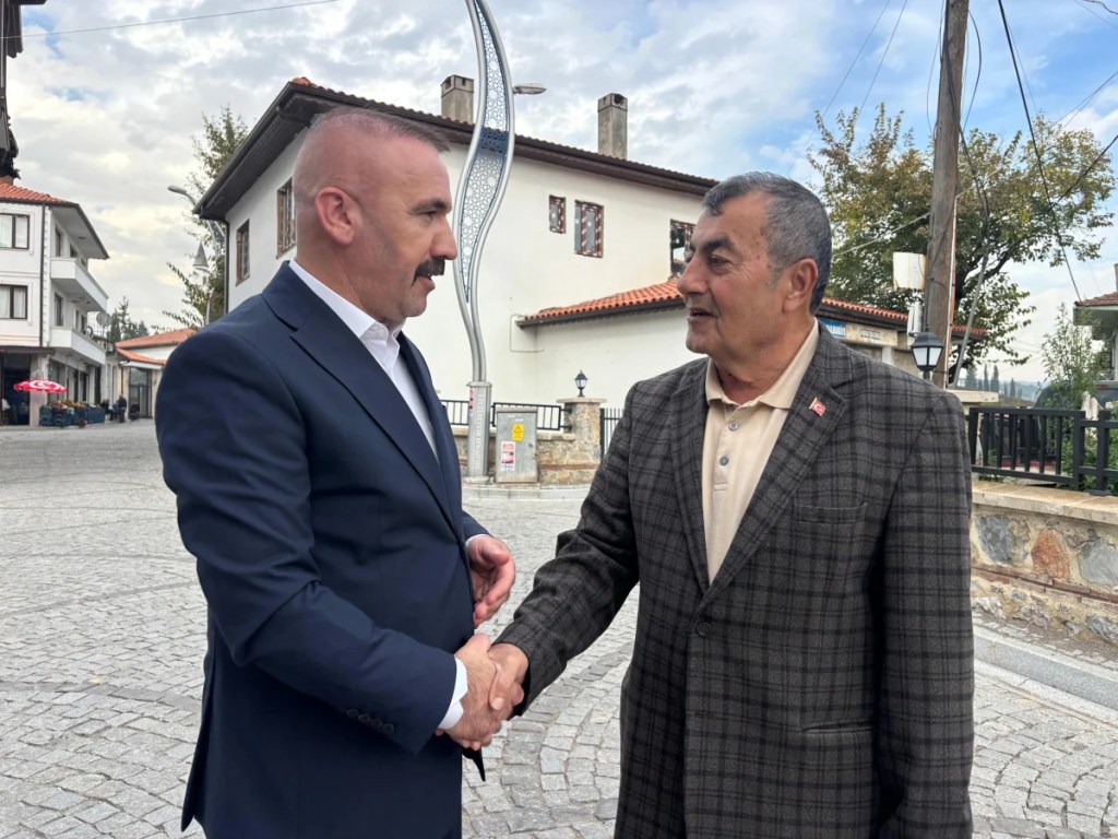 MHP Dilovası teşkilatı esnafla buluştu