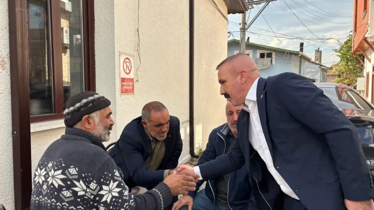 MHP Dilovası teşkilatı esnafla buluştu
