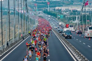 Osmangazi Köprüsü’nde Cumhuriyet Koşusu