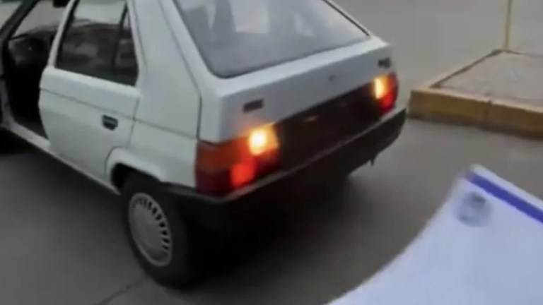 TÜVTÜRK istasyonunda geri vites lambası krizi!