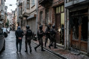 İş yerlerini kurşunlayan çeteye darbe!